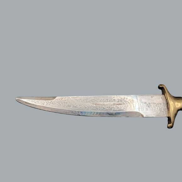 9" Dagger With Blade 5.5" Ingraved Design India with Blue Fabric Wraped Scabbard - Picture 5 of 5